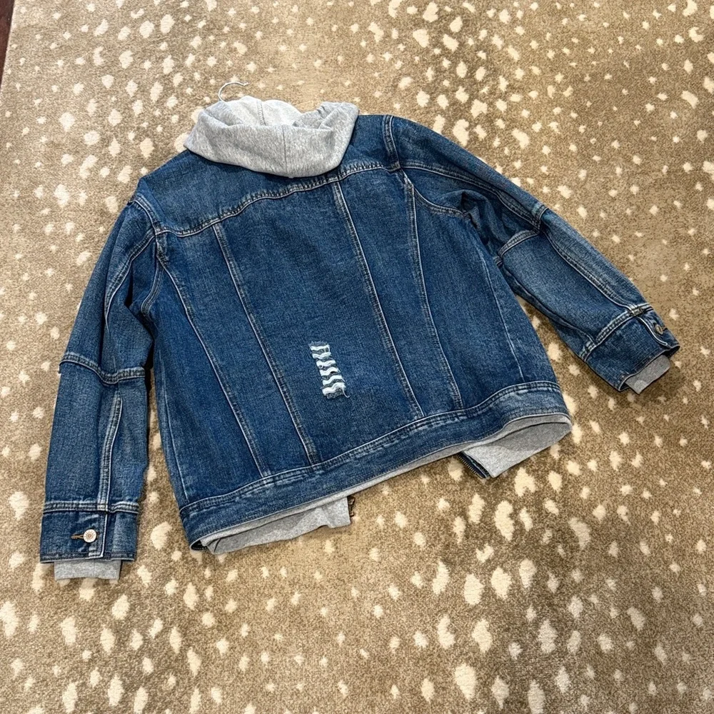 Branded Royalty Denim Jacket with Gray Hoodie. Size M - Picture 7 of 7